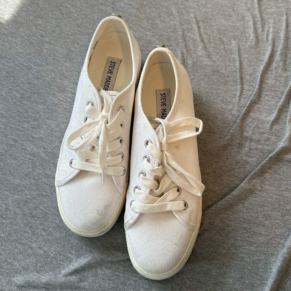 White Steve Madden sneakers